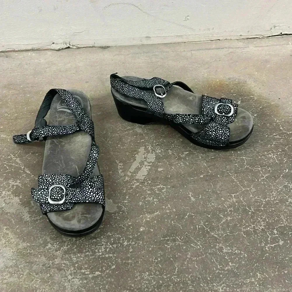Dansko clogs sandals